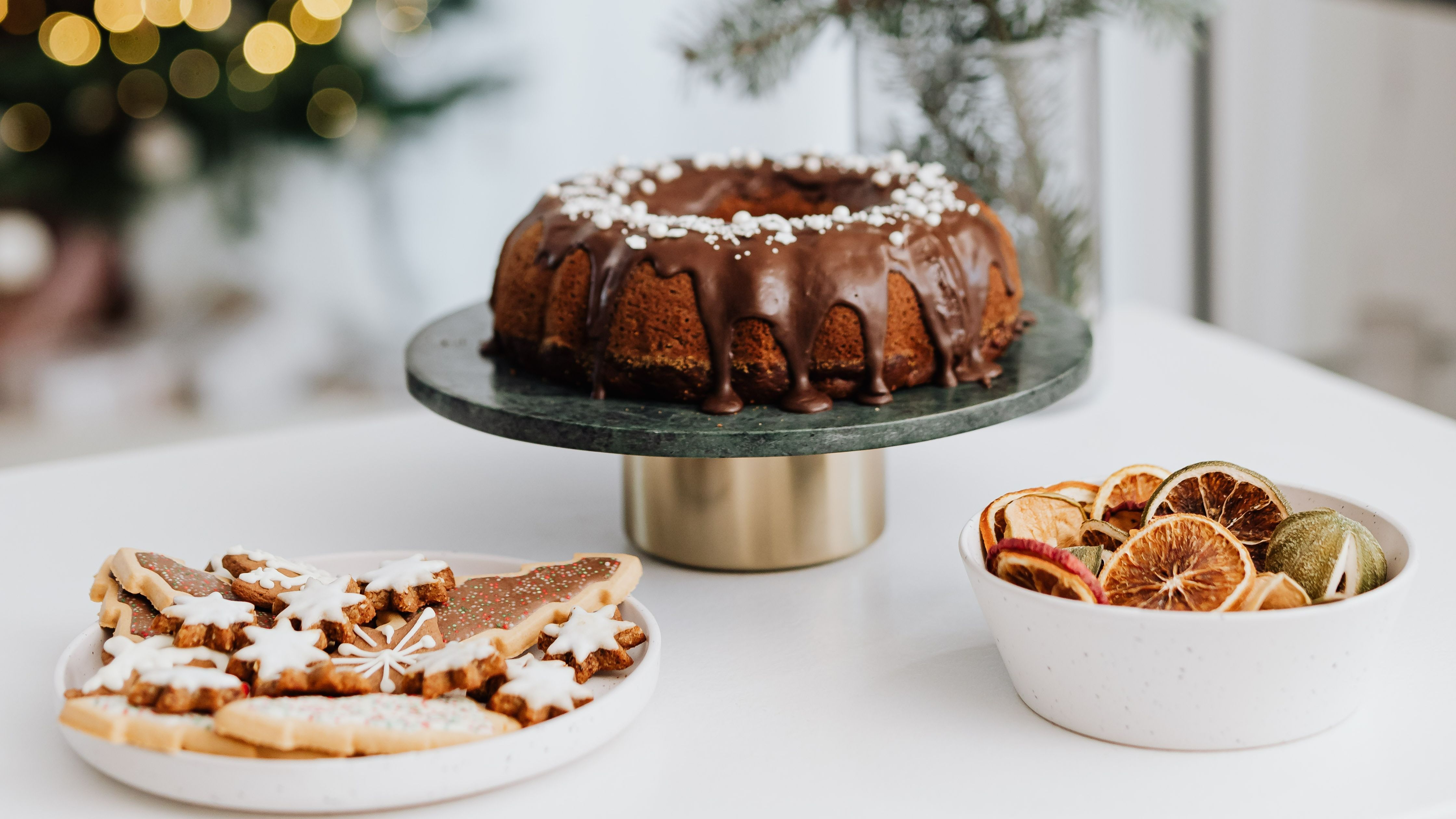 No te excedas con los postres. FUENTE: Pexels