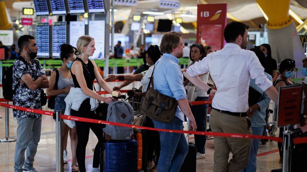 Colas en el aeropuerto de Barajas