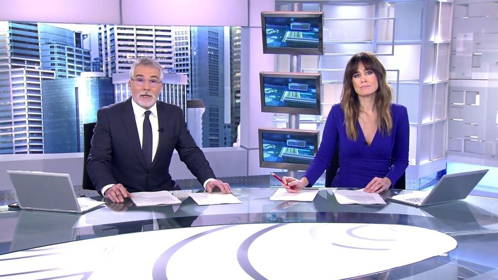 Con David Cantero e Isabel Jiménez Informativos Telecinco 2022 Mediodía 20/12/2022