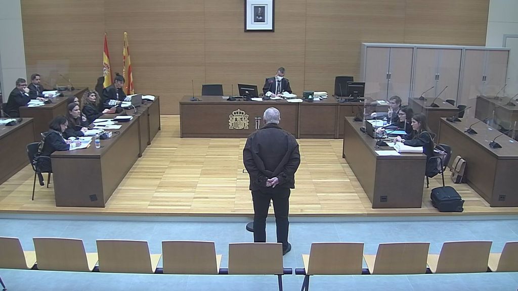 Juicio contra un médico de familia que abusó de 32 mujeres en Zaragoza durante dos años: "Sí, reconozco los hechos"