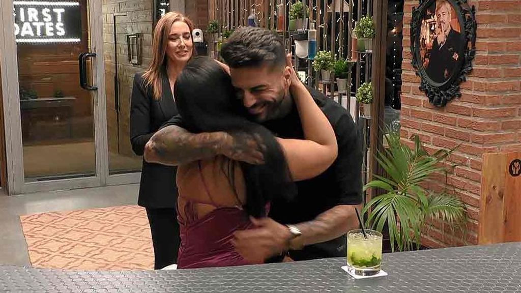 Yesenia y Jonatan durante su cita en 'First Dates'