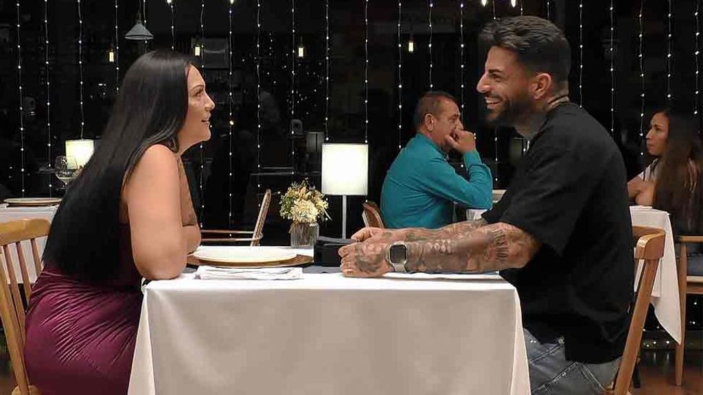 Yesenia y Jonatan durante su cita en 'First Dates'