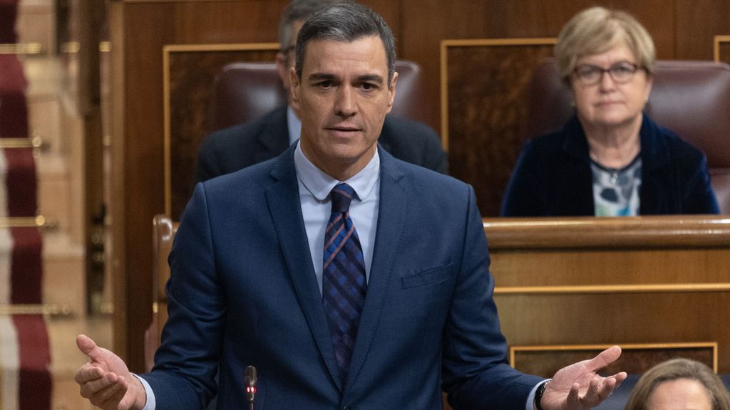 El presidente del Gobierno, Pedro Sánchez, interviene en la sesión de control