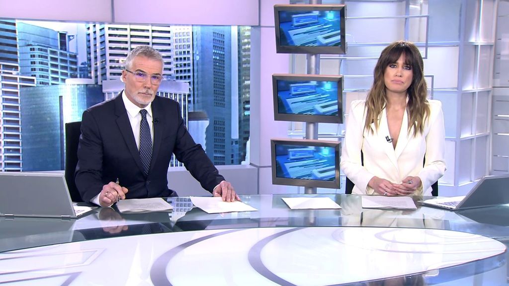 Con David Cantero e Isabel Jiménez Informativos Telecinco 2022 Mediodía 21/12/2022