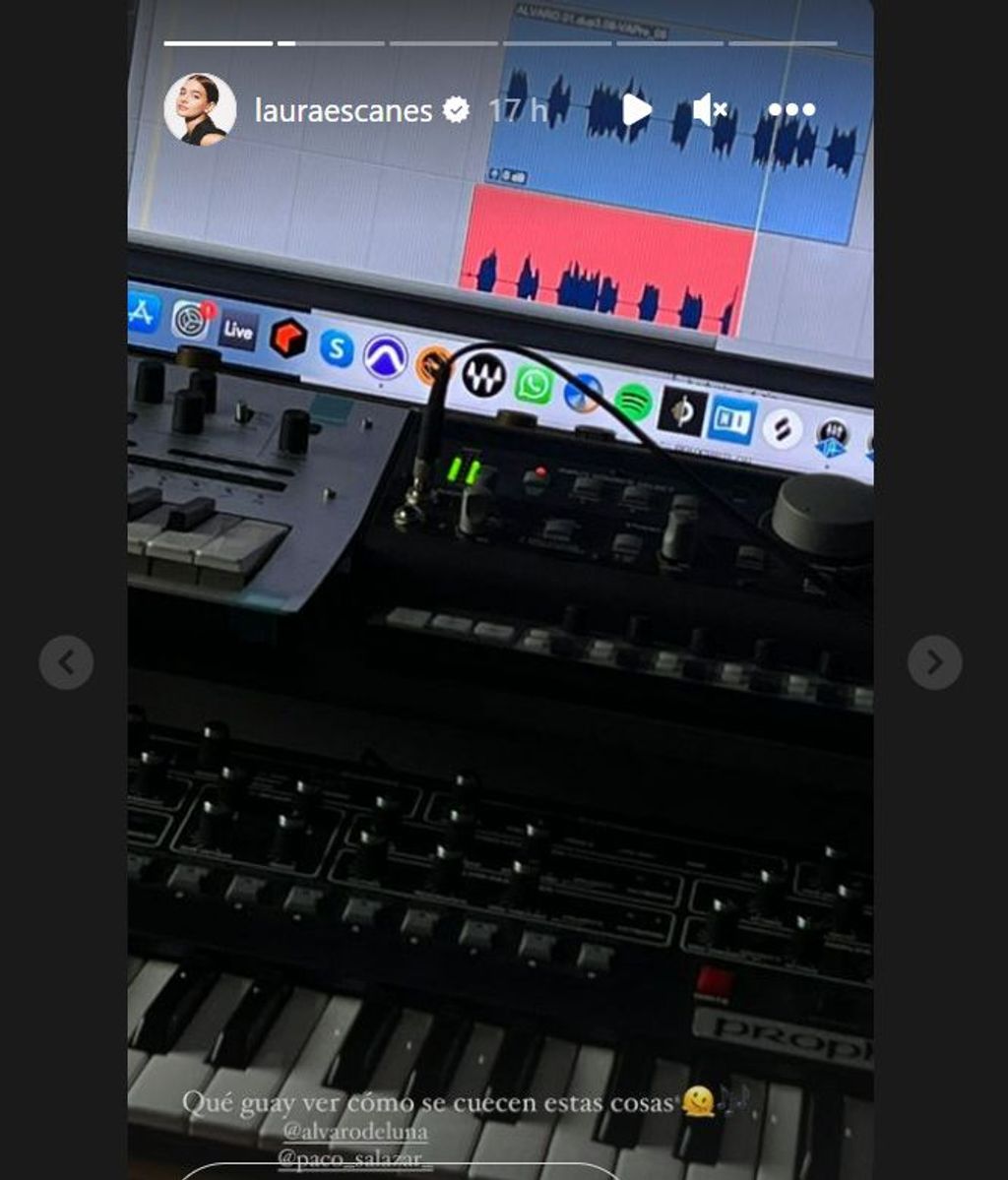 Laura Escanes en el estudio de grabación de Álvaro de Luna