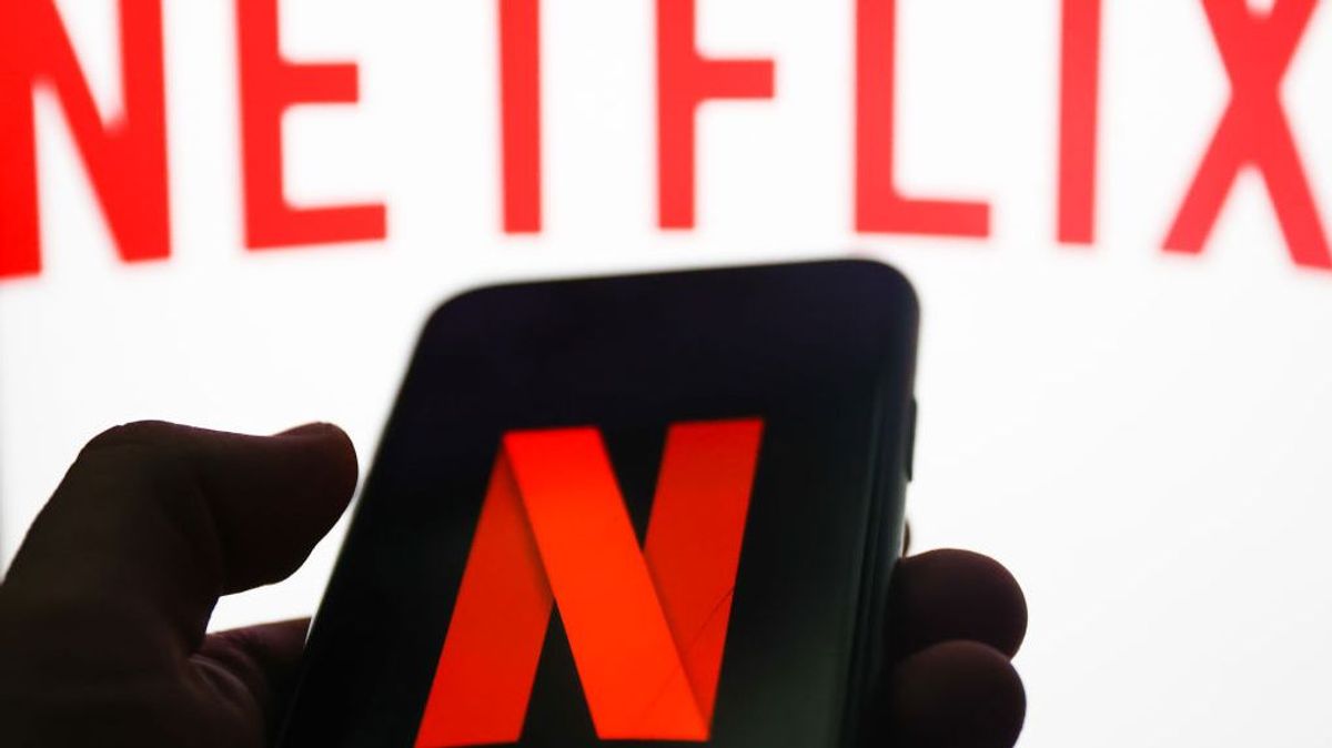 Compartir cuenta de Netflix  ya es delito en Reino Unido