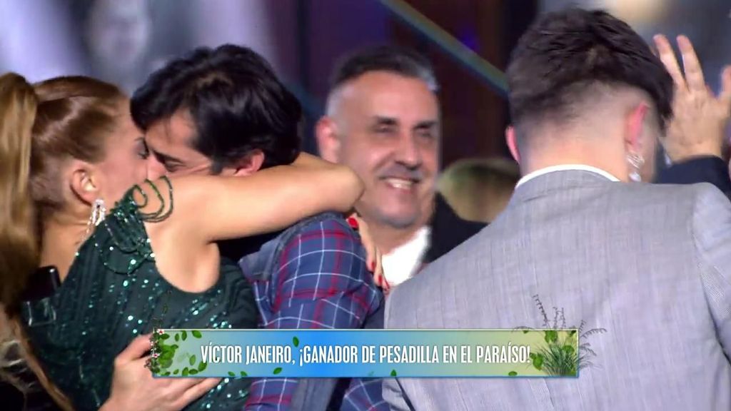 El beso de Beatriz Trapote y Víctor Janeiro tras ganar