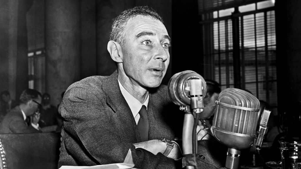 Robert Oppenheimer, protagonista de 'El hombre que pudo destruir el mundo'