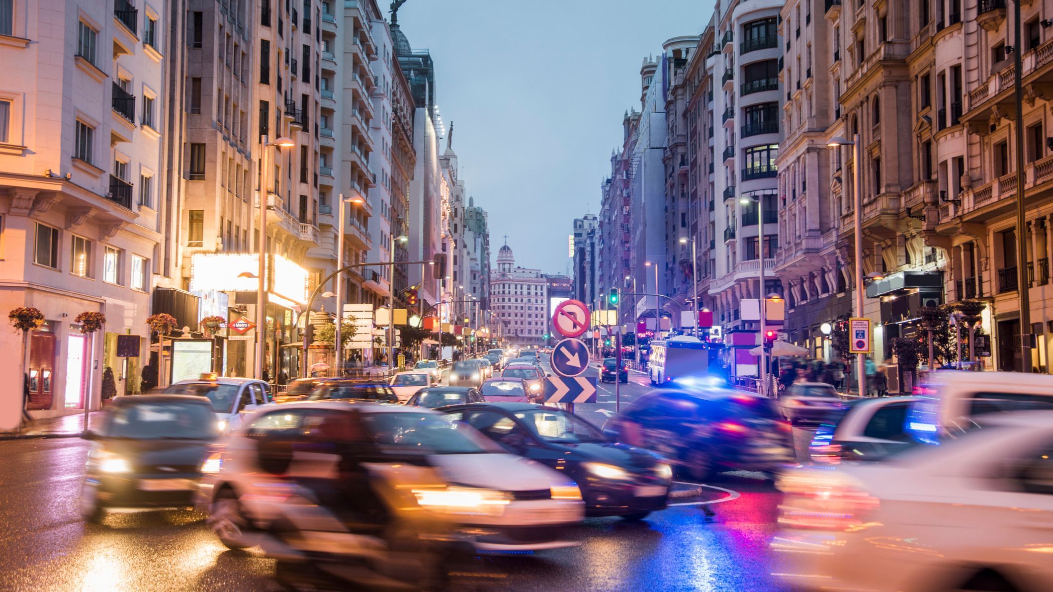Atasco en la Gran Vía de Madrid