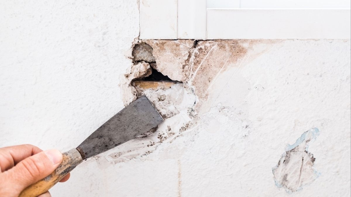 Cómo tapar los agujeros de una pared