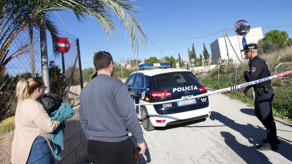 Un hombre se atrinchera armado en su casa de Murcia: su hermana ha sido liberada tras un tiroteo