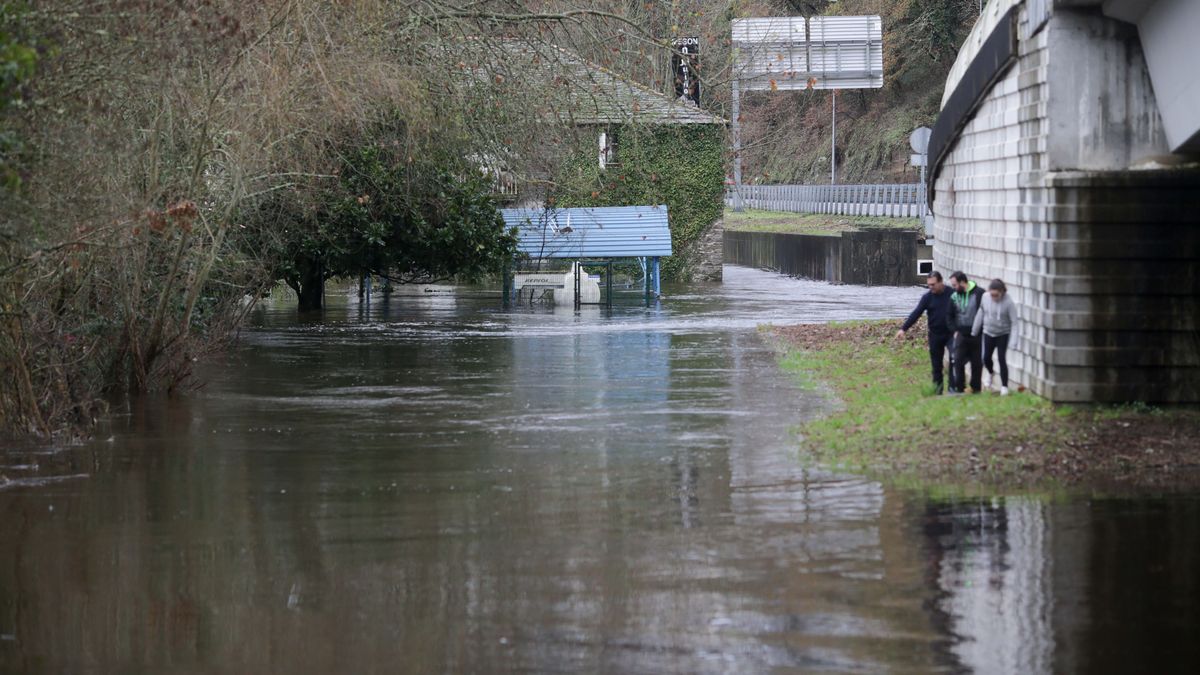 Lugo inundada por la crecida de ríos debido a las lluvias
