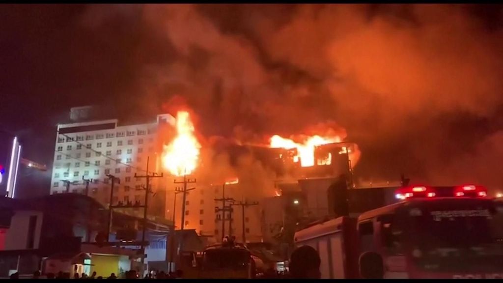 Al menos 30 muertos y más de una centena de heridos en un incendio en un casino de Camboya