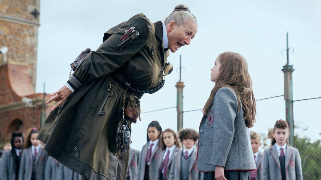 Emma Thompson como Agatha Trunchbull en la nueva adaptación de 'Matilda'