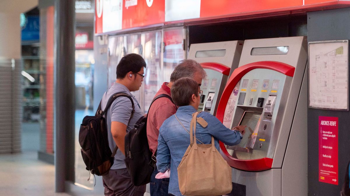 Los abonos gratuitos del transporte público en 2023: cómo queda por comunidades