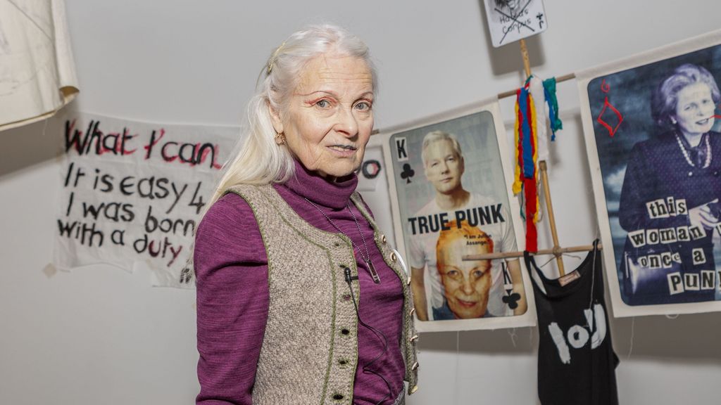 February 18, 2020, London, GB: Vivienne Westwood.designer ,  Model On Catwalk, Woman Women, London Fashion Week 2020 Ready To Wear For Fall Winter, Defile, Fashion Show Runway Collection, Pret A Porter, PAP, Modelwear, Modeschau Laufsteg Autumn Herbst England, Great Britain, .Model, Fashion Show, Runway, Catwalk, Style, Look,,Image: 746923925, License: Rights-managed, Restrictions: * Austria and France Rights Out *, Model Release: no, Credit line: FashionPPS / Zuma Press / ContactoPhoto