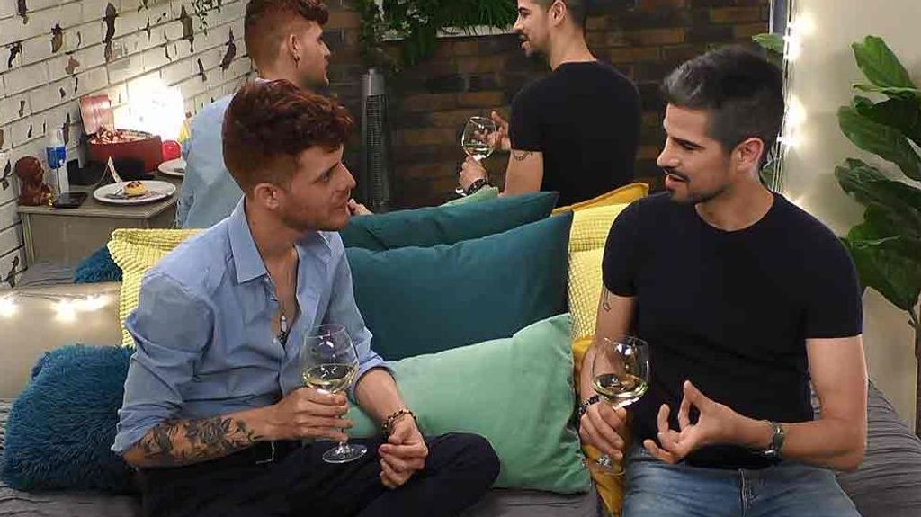 Gilberto y Pablo durante su cita en 'First Dates'