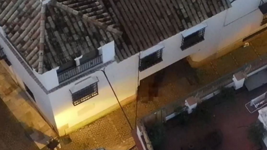 Drones para vigilar a los que orinan en las calles de Écija, en Sevilla