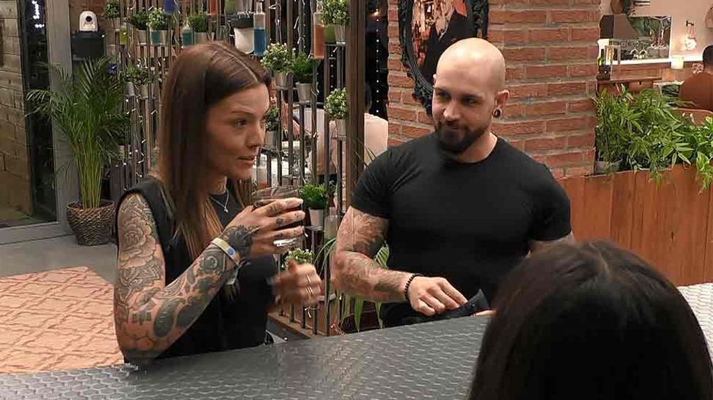 Raquel y Álex durante su cita en 'First Dates'