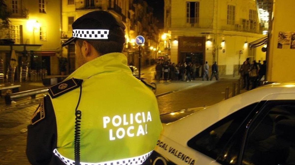 Un joven detenido en Valencia por amenazar con herir a su bebé de tres meses