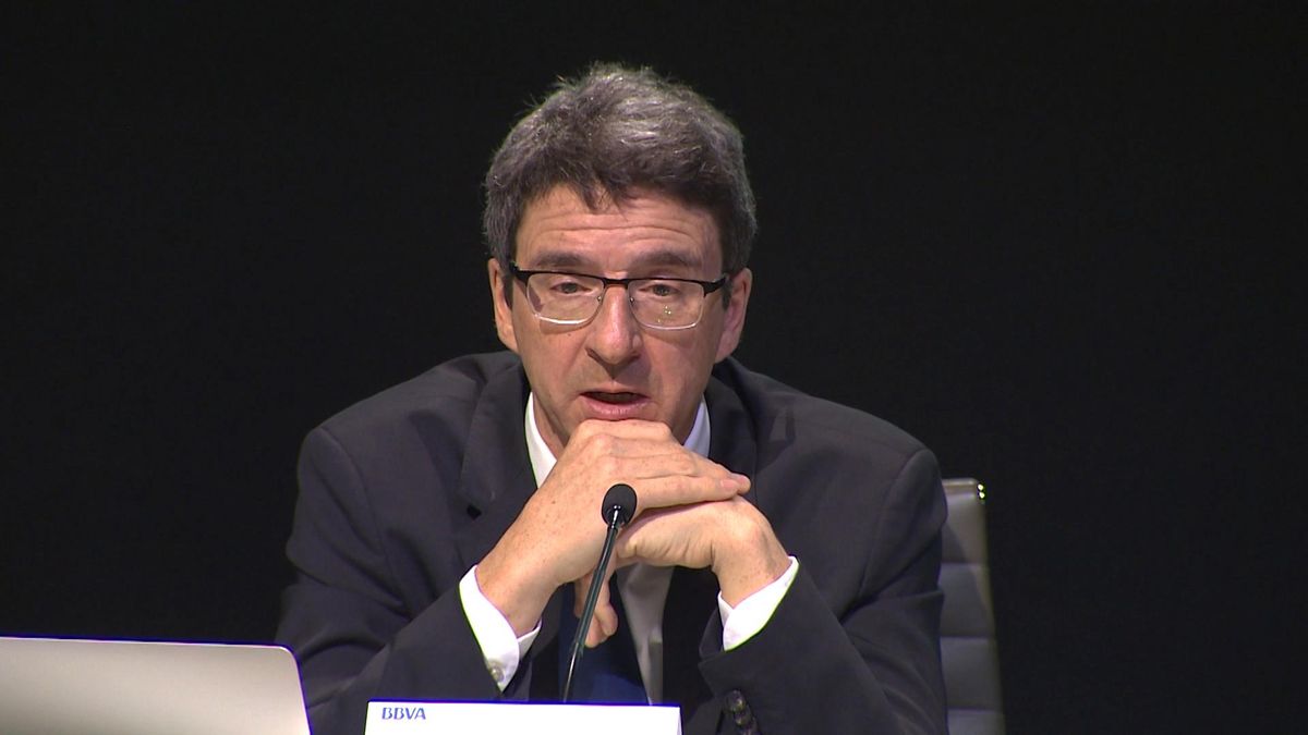 Archivo - El director de BBVA Research y economista jefe de Grupo BBVA, Jorge Sicilia, durante su intervención en la presentación de la nueva edición del informe 'Situación España'. Archivo - El director de BBVA Research y economista jefe de Grupo BBVA, Jorge Sicilia, durante su intervención en la presentación de la nueva edición del informe 'Situación España'.
