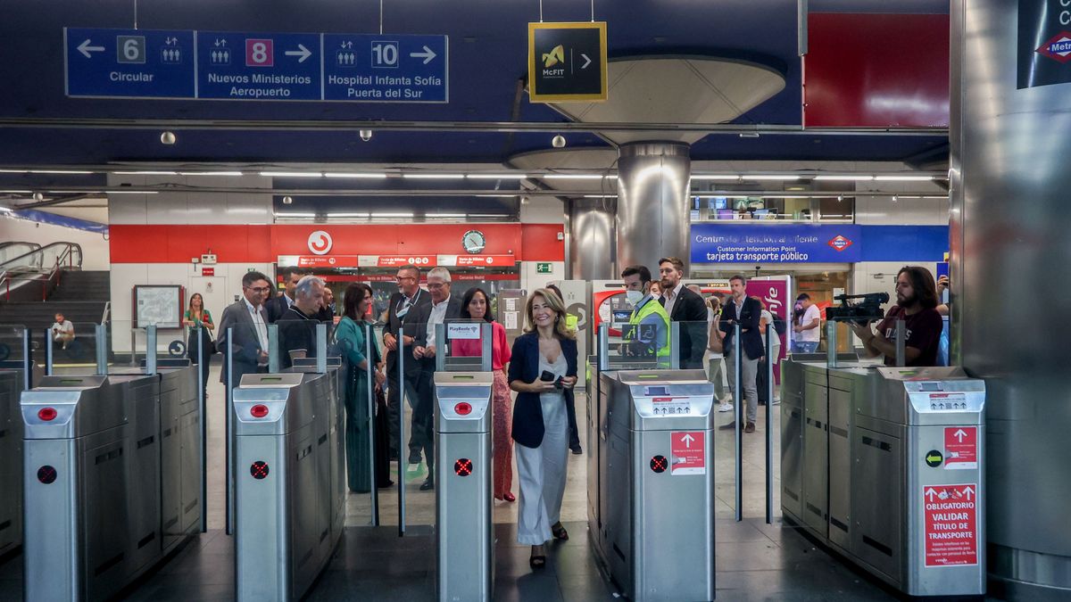 El ahorro para una familia con el abono gratuito de tren: 1.800 euros en Madrid y 2.200 en Barcelona