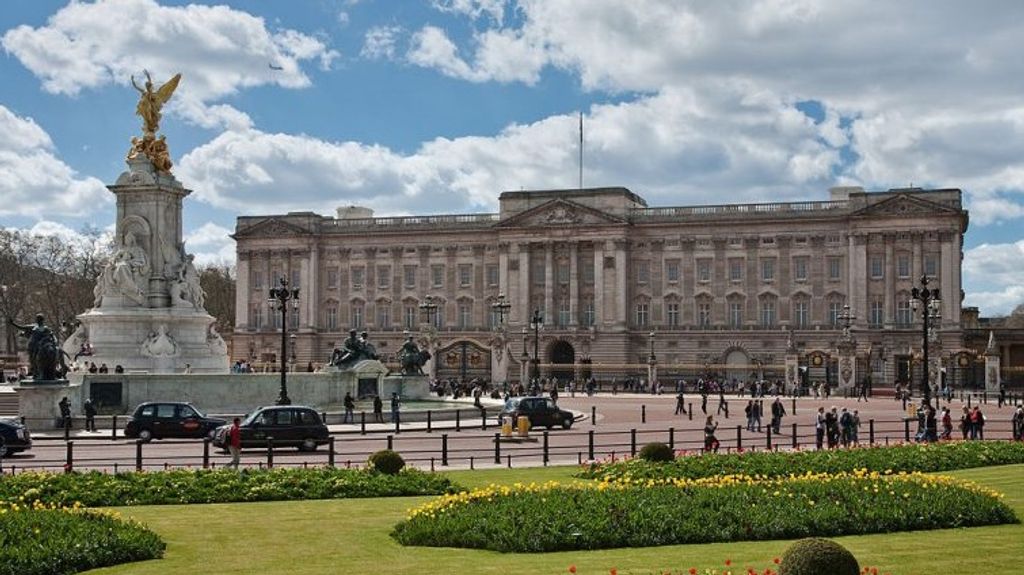 El Palacio de Buckingham también ardió.