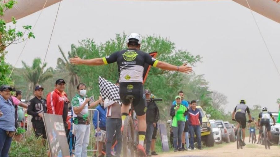 Gonzalo Frías llevaba el ciclismo en la sangre, su padre en España ha sido ciclista