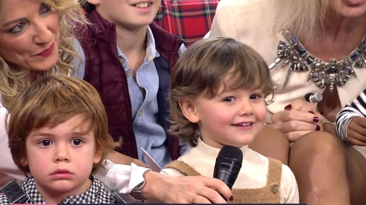 Mateo le pide una camiseta del Atleti a los Reyes Magos.