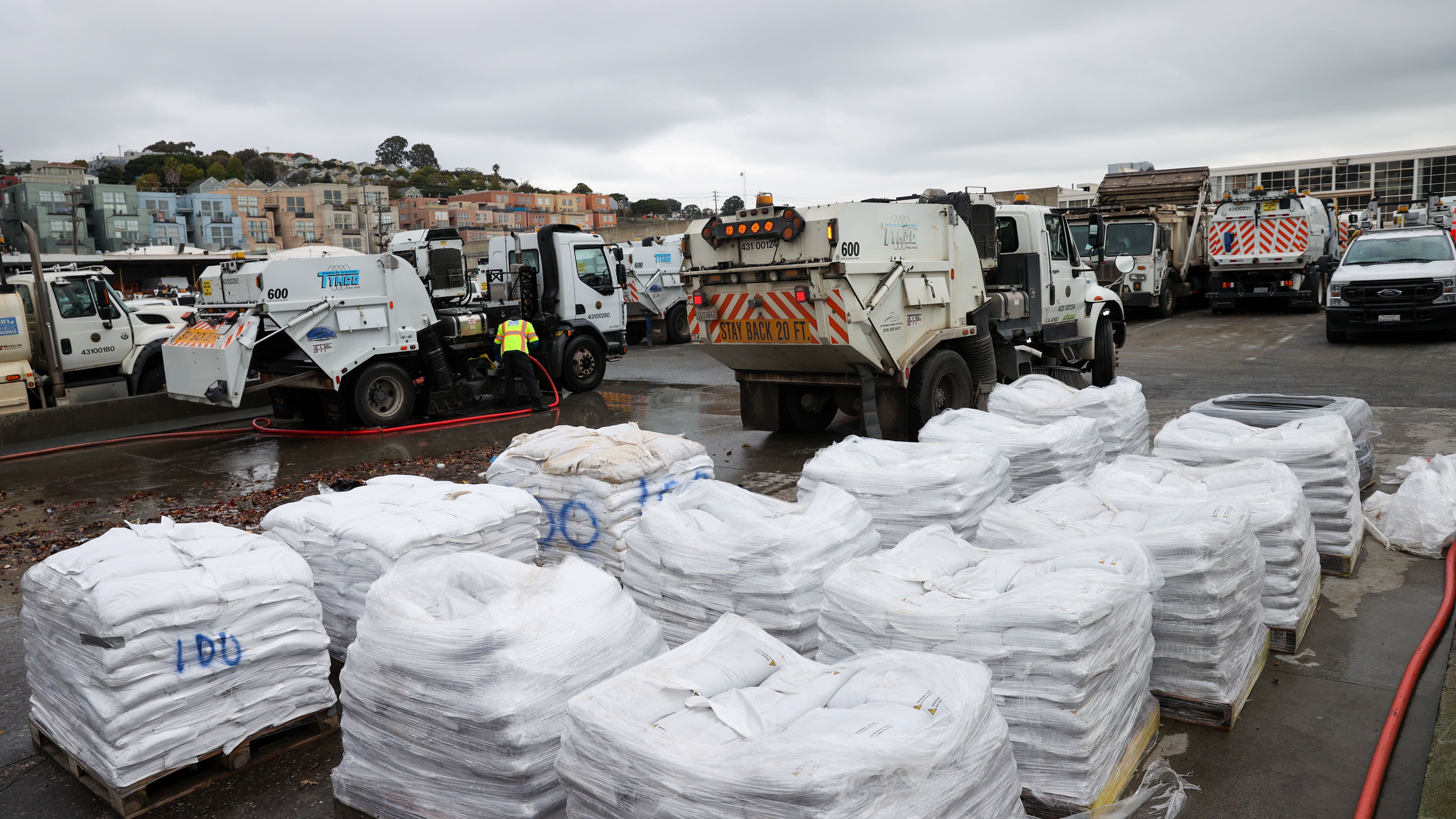 Un ciclón bomba golpea California con más lluvias torrenciales: continúan las evacuaciones
