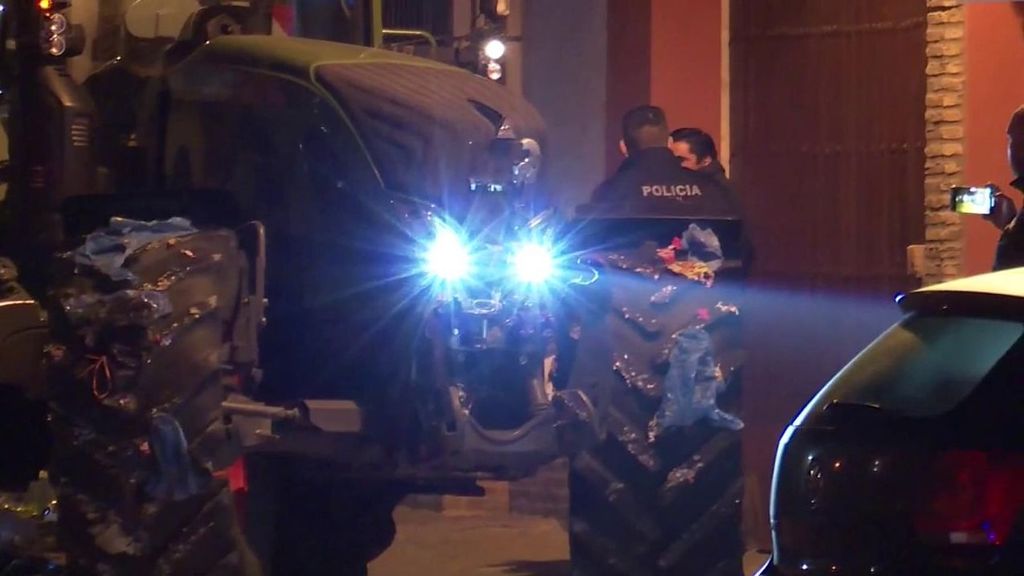 La investigación del fatal accidente de Marchena (Sevilla) en la noche de reyes apunta a un fallo en los frenos del tractor