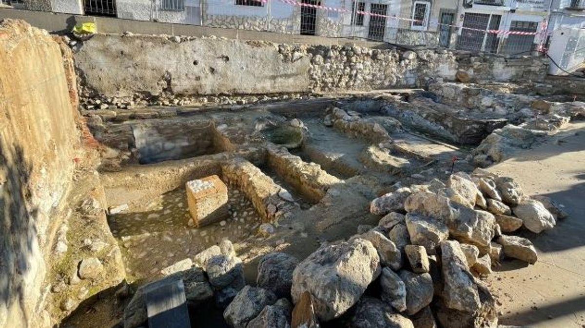 Hallados restos de una antigua tenería en las obras de recuperación de los lavaderos de Martos, Jaén.