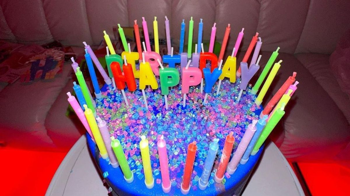 La tarta de cumpleaños de Rauw Alejandro