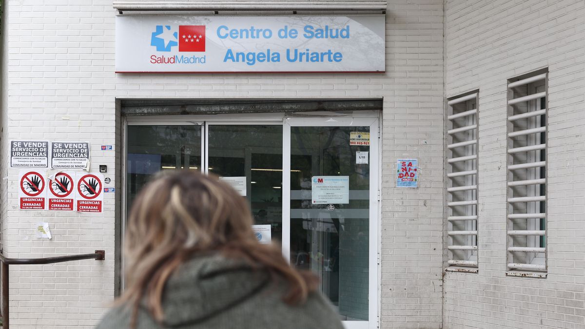 Los médicos de Atención Primaria de Madrid se niegan a firmar los partes de bajas de pacientes que no hayan sido diagnosticados por ellos