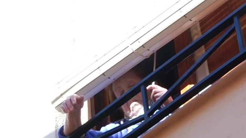 Bisabuela del recién nacido hallado muerto en una bolsa de basura: "Estamos destrozados. Nunca sospechamos que estuviese embarazada"