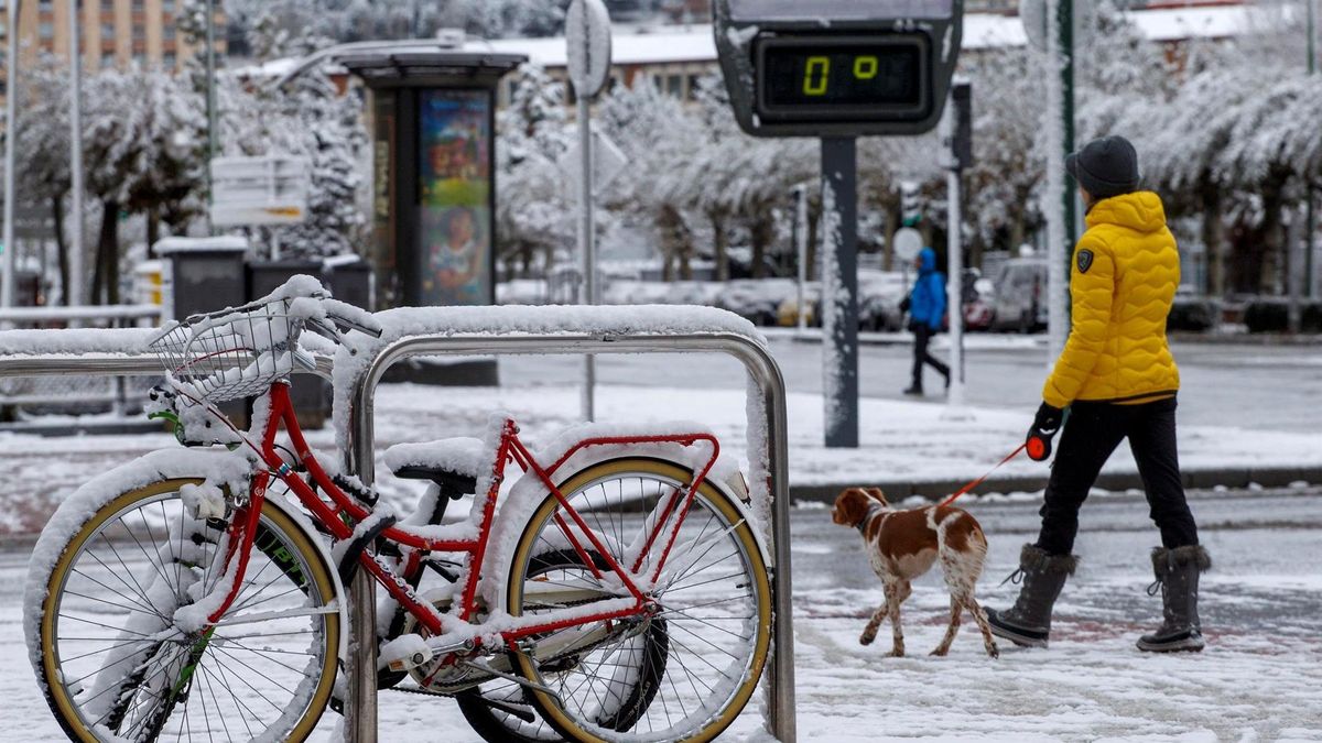 Vuelve la nieve a España: cubrirá las montañas del norte y varias capitales de provincia