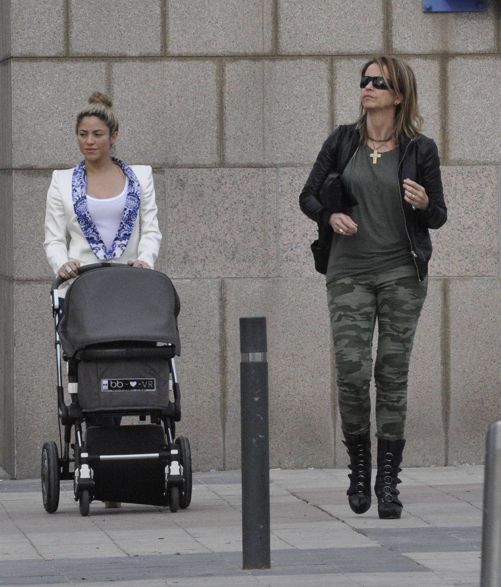 Shakira y la madre de Piqué viven en la misma urbanización