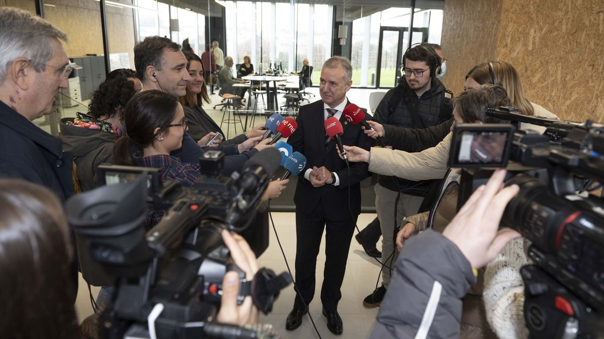 El lehendakari, Iñigo Urkullu, en declaraciones a los periodistas en San Sebastián El lehendakari, Iñigo Urkullu, en declaraciones a los periodistas en San Sebastián