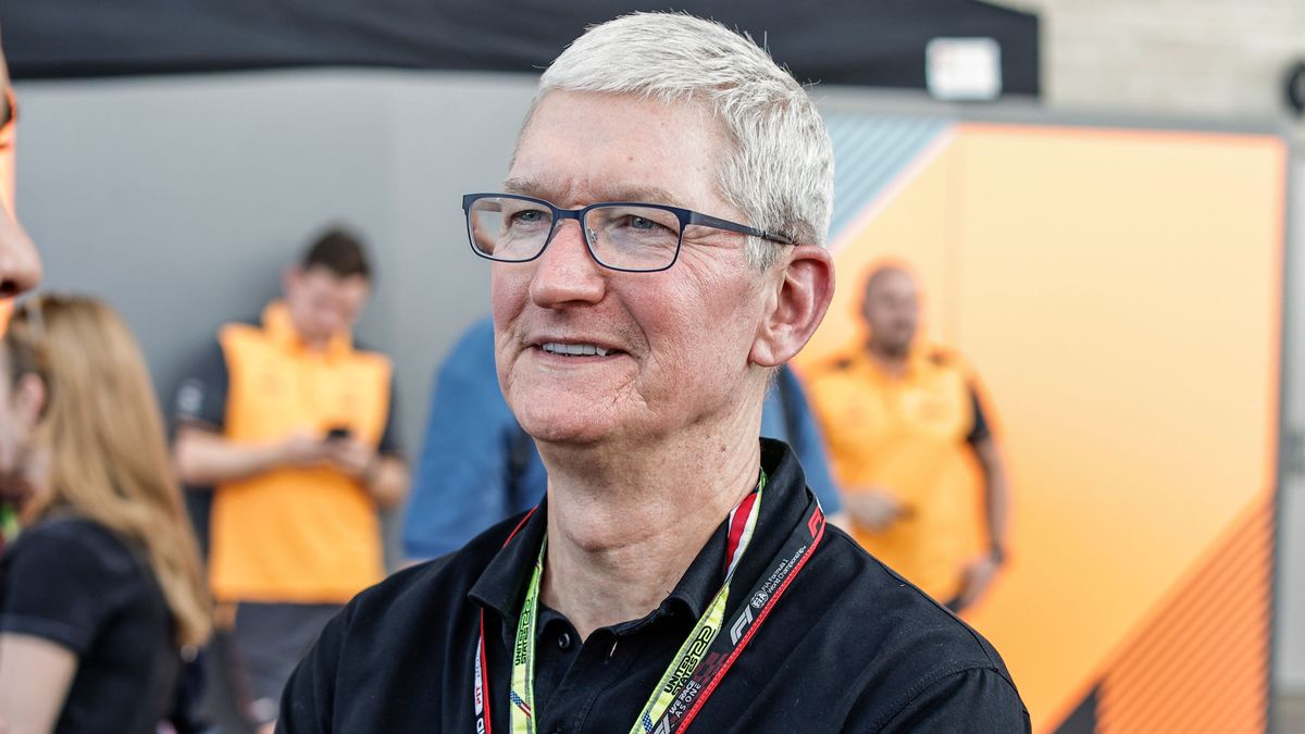 Tim Cook Chief Executive of Apple Inc. portrait during the Formula 1 Aramco United States Grand Prix 2022, 19th round of the 2022 FIA Formula One World Championship from October 21 to 23, 2022 on the Circuit of the Americas, in Austin, Texas - Photo Xavi Bonilla / DPPI