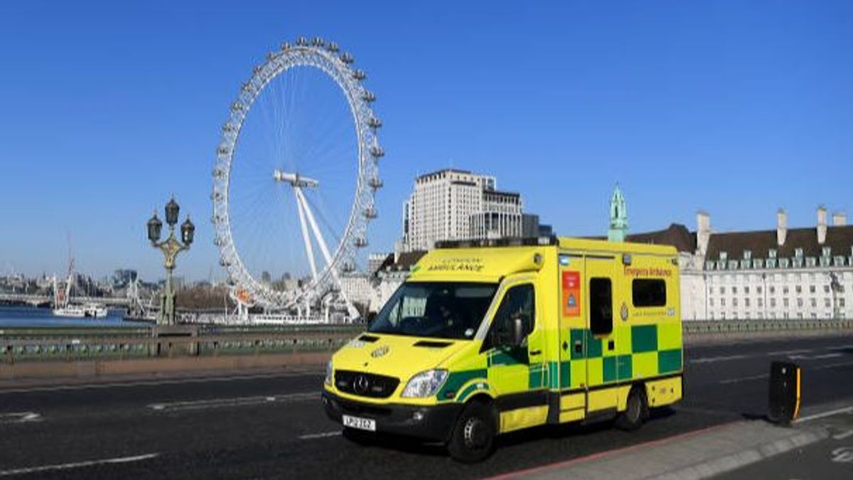Heridas de bala tres mujeres y una niña de 7 años durante un funeral en Londres
