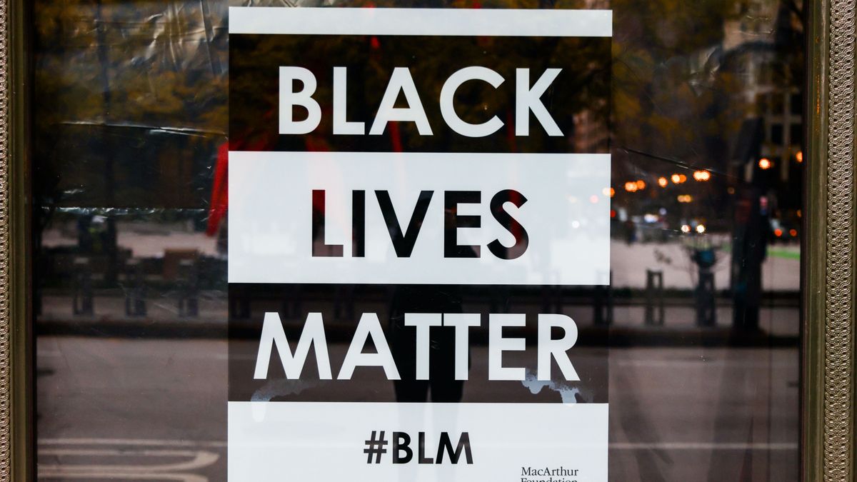 Muere el primo del fundador de 'Black Lives Matter', electrocutado por la Policía