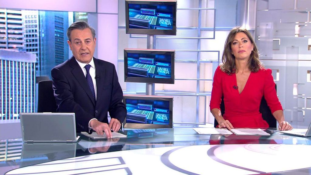 Con José Ribagorda y Ángeles Blanco Informativos Telecinco 2023 Mediodía 15/01/2023