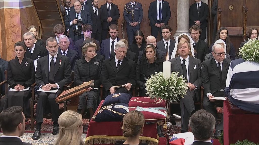 La realeza europea asiste, casi al completo, al funeral de Constantino de Grecia