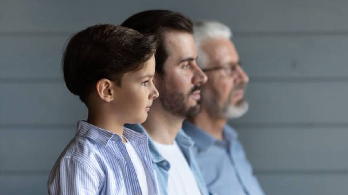Herencia de abuelos a descendientes: hijos y nietos. Herencia de abuelos a descendientes: hijos y nietos.