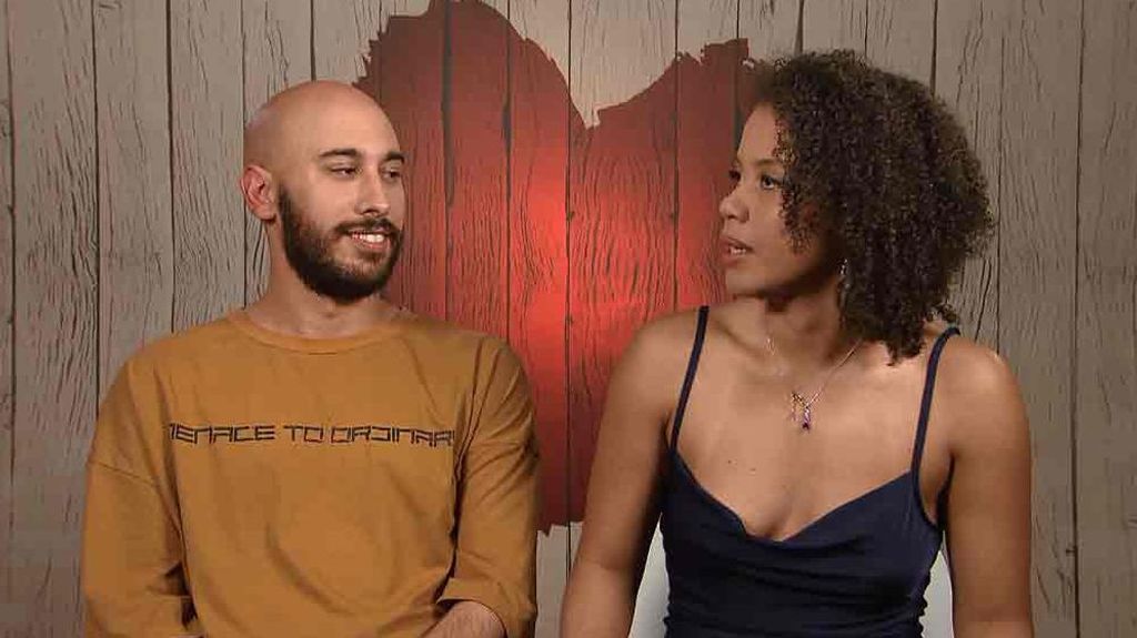 Larissa y Cristian durante su cita en 'First Dates'