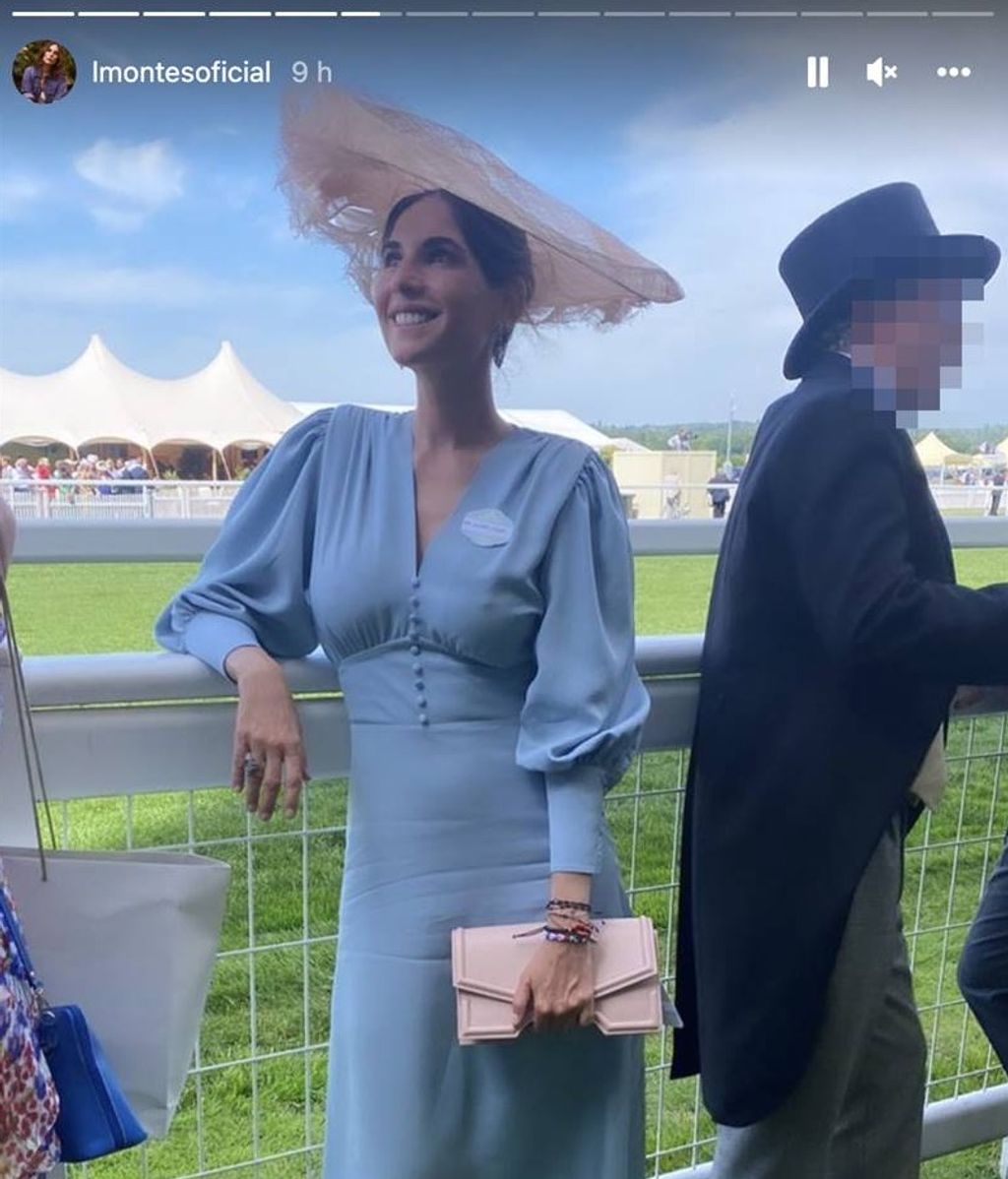 Lourdes y Fran acudieron a una carrera de caballos en Inglaterra.