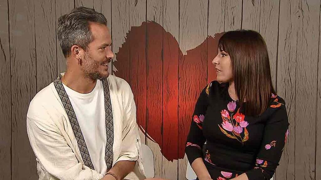 Néstor y Laura durante su cita en 'First Dates'