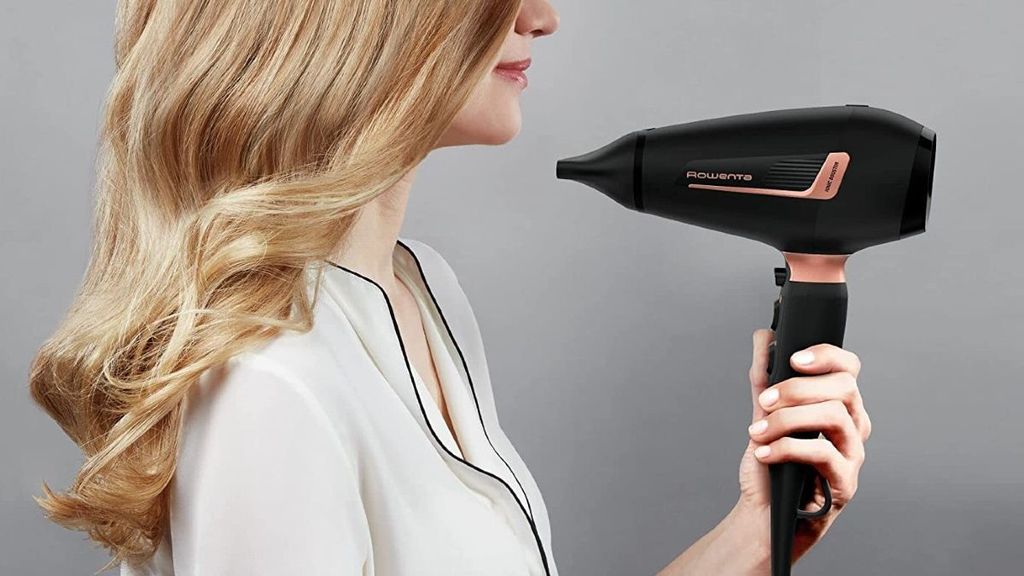¡Oferta en Amazon! El secador de pelo Pro Expert de Rowenta puede ser tuyo por menos de 35€
