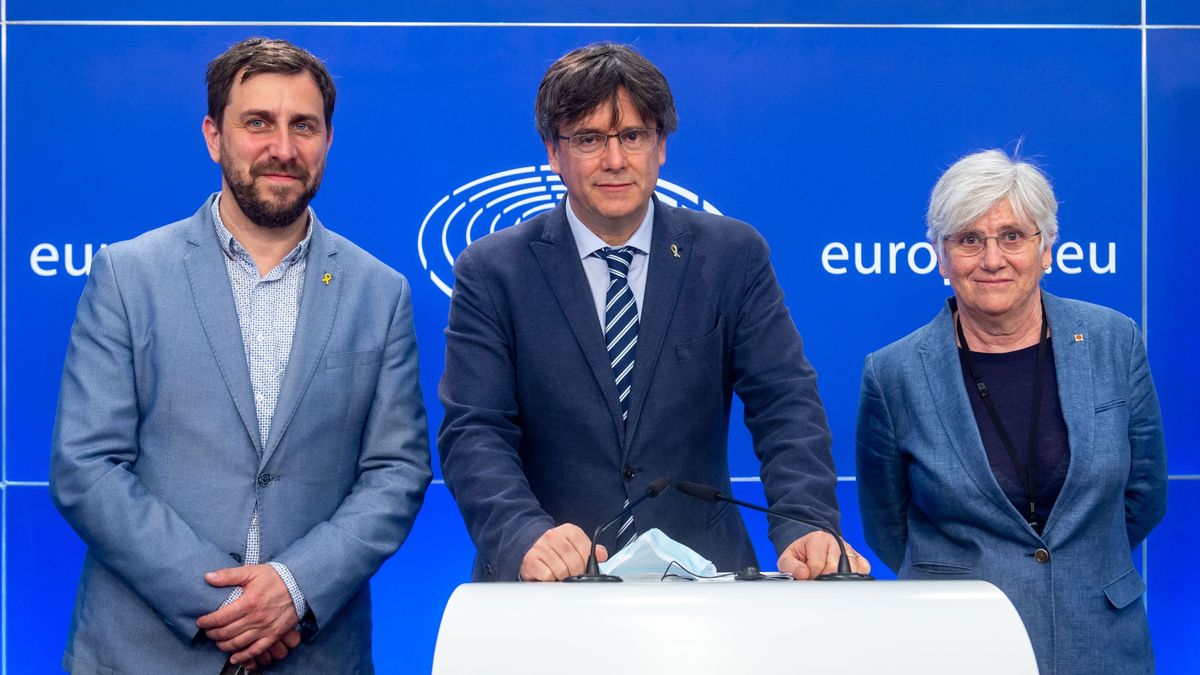 Puigdemont, Clara Ponsatí y Toni Comín