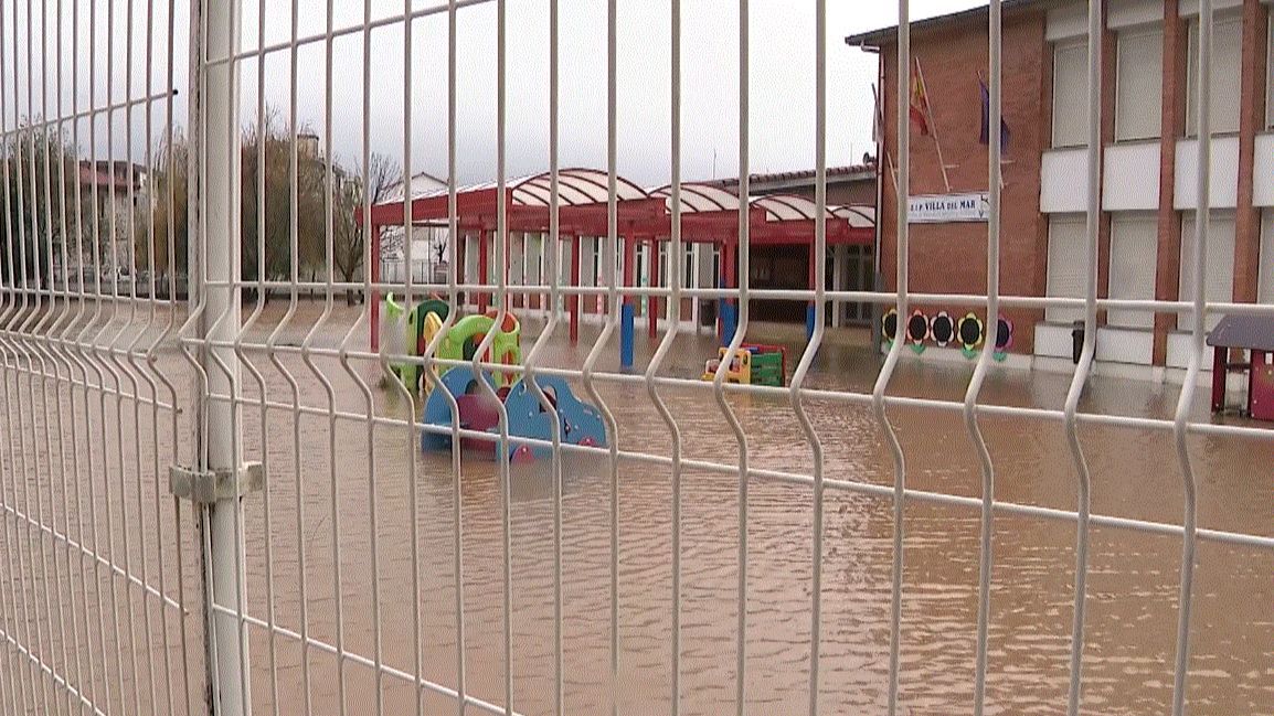 El temporal Fien causa estragos en el País Vasco: colegios inundados y cerrados
